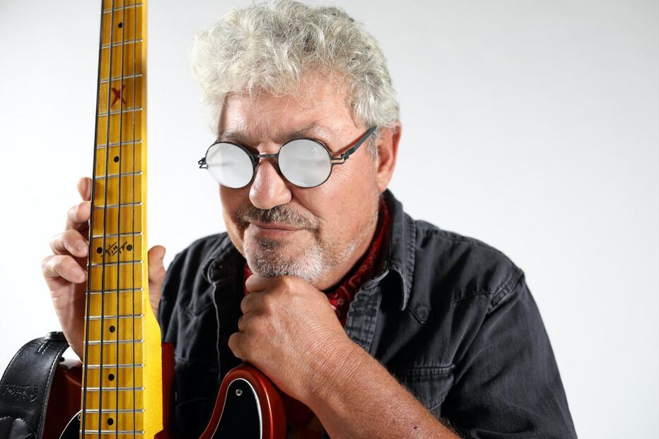 Tim, músico dos Xutos & Pontapés, celebra 50 anos de carreira com álbum duplo