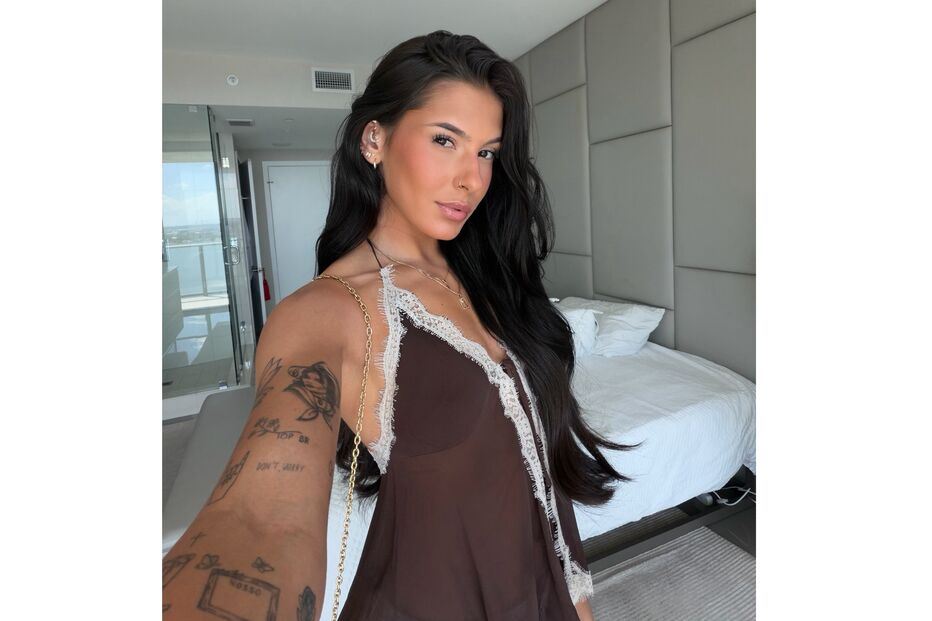 Ana Castela