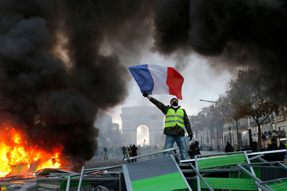 Manifestação dos 'coletes amarelos' em França 