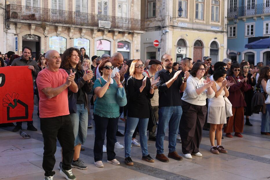 Centenas concentraram-se em Coimbra contra a crise habitacional